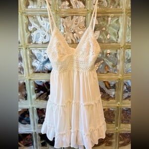 Showpo Women’s White Dress NEW-size 6